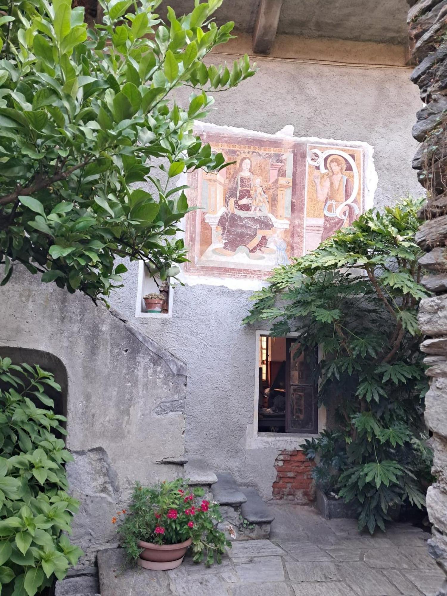 Nonna Anita Bed & Breakfast Castelveccana Dış mekan fotoğraf